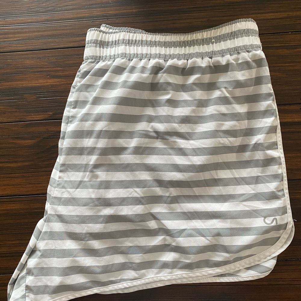 GAP fit running shorts